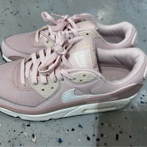 Nike Air Max 90 Pink Women's Low-Top Sneakers